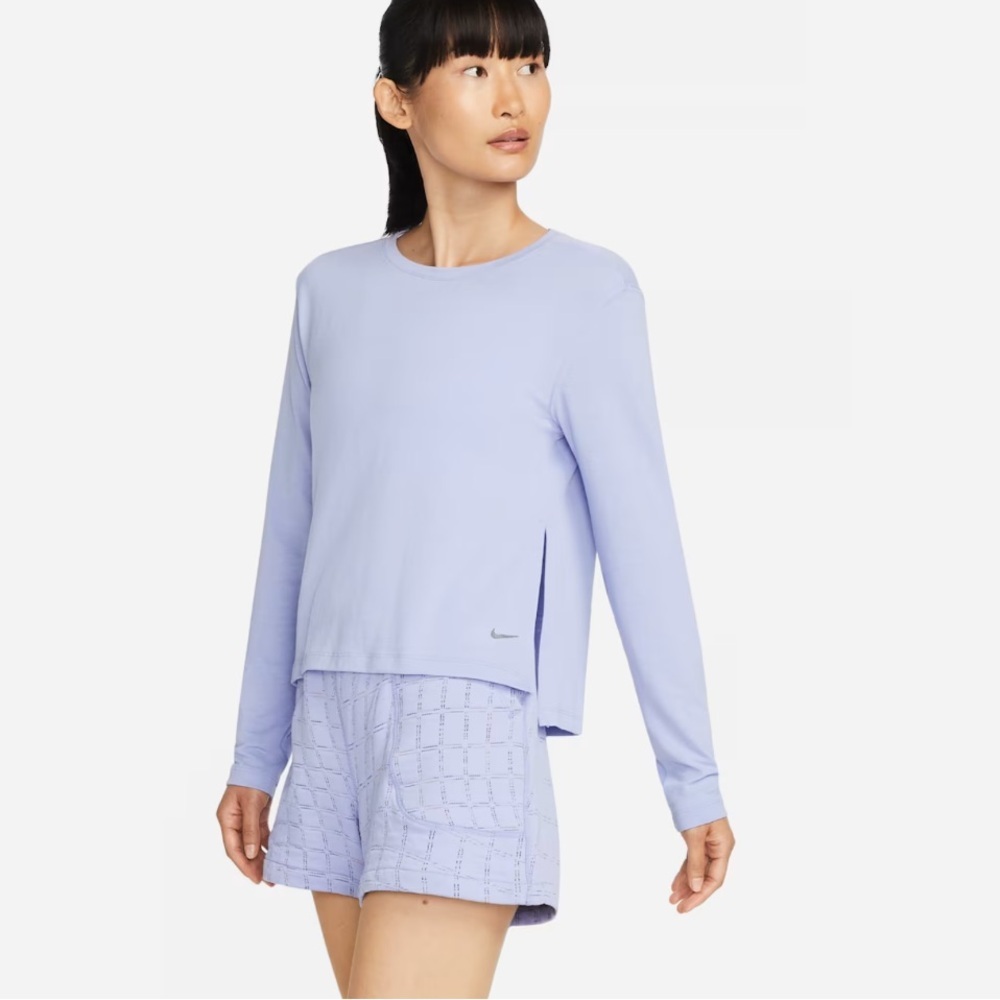 💌 Nike Yoga Top size Small Oversized Soft